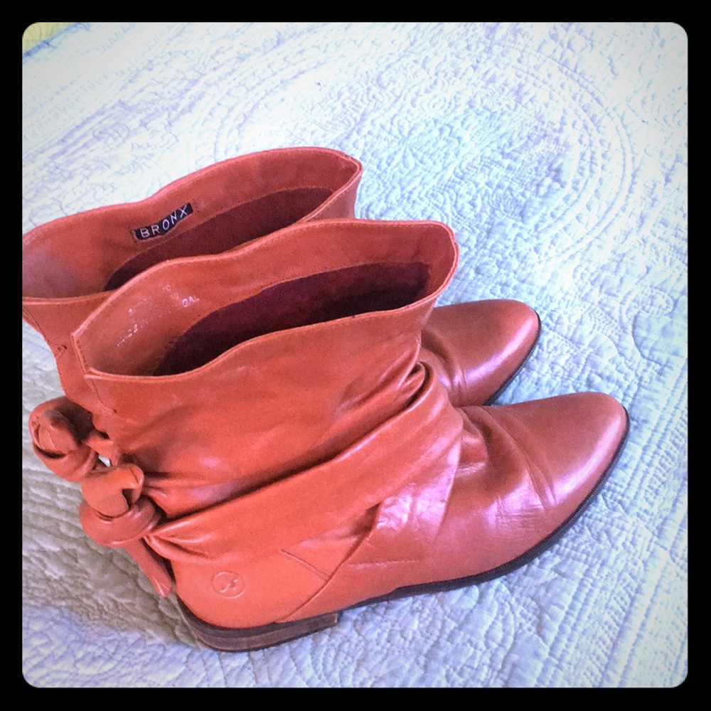 Bronx all leather boots, flat heel